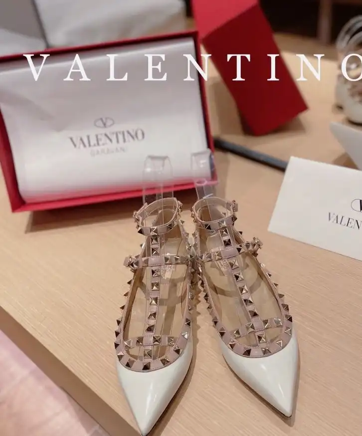 hype Valentino High Heels