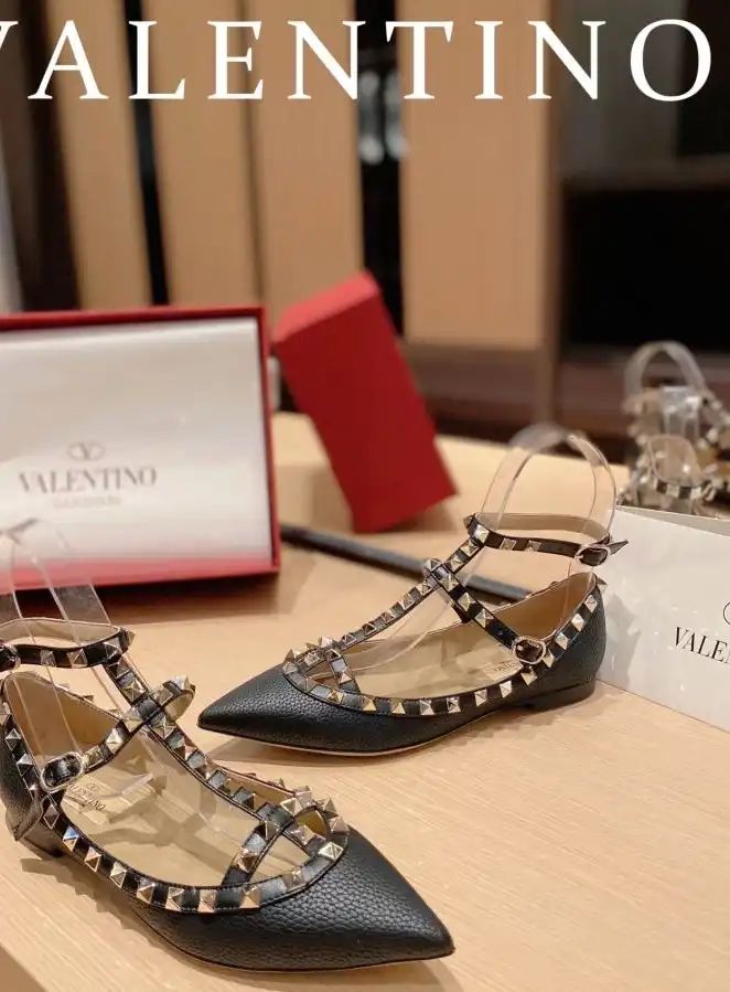 hype Valentino High Heels