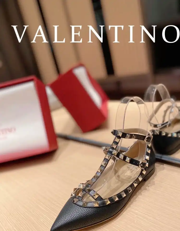 hype Valentino High Heels