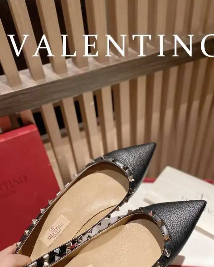 hype Valentino High Heels