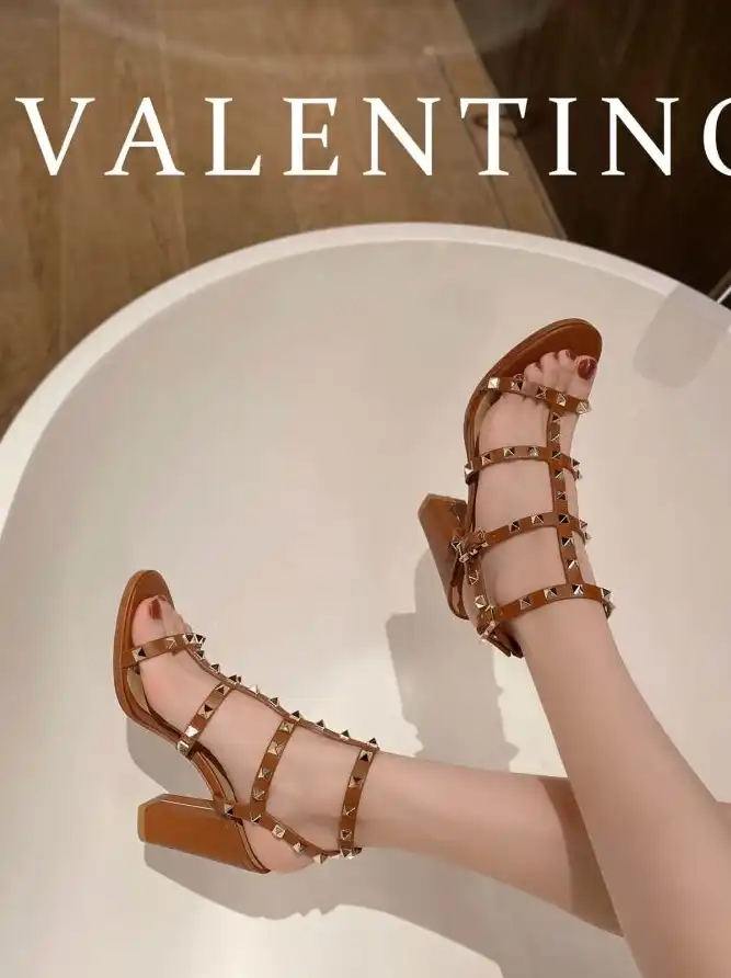 hype Valentino High Heels