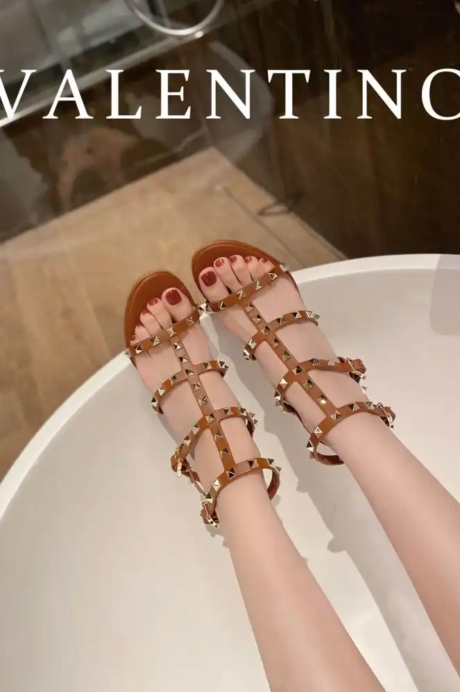 hype Valentino High Heels