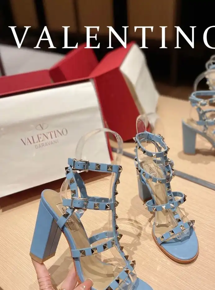 hype Valentino High Heels