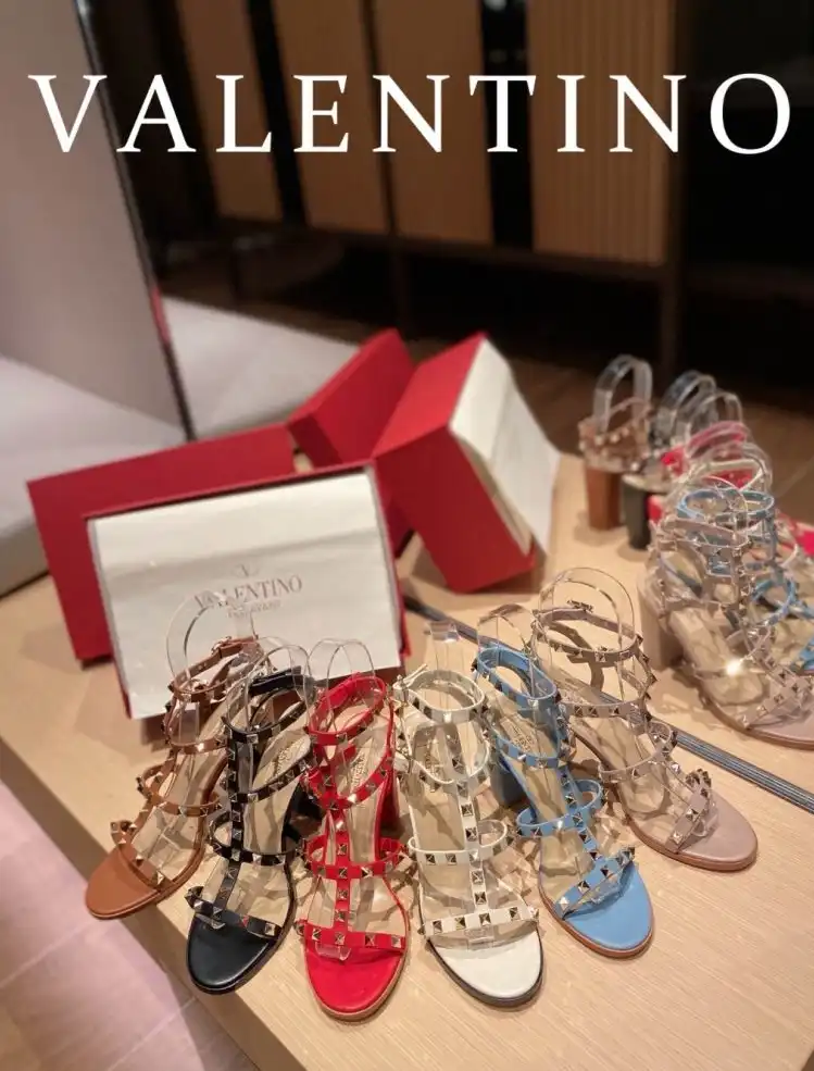 hype Valentino High Heels