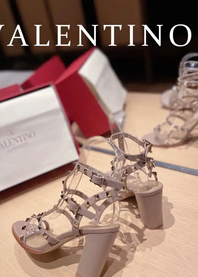 hype Valentino High Heels