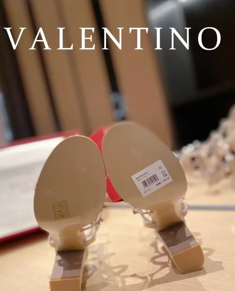 hype Valentino High Heels