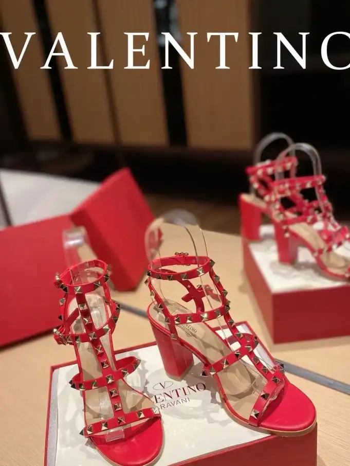 hype Valentino High Heels