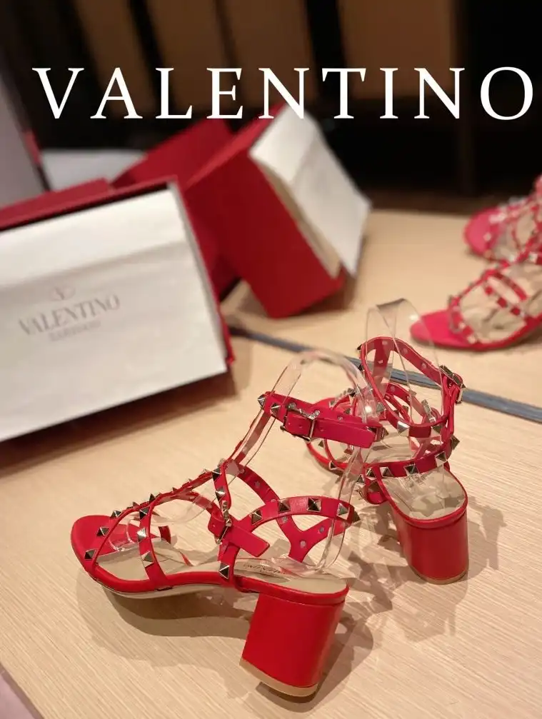 hype Valentino High Heels