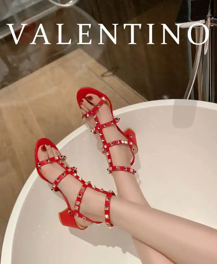 hype Valentino High Heels