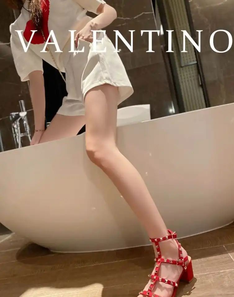 hype Valentino High Heels