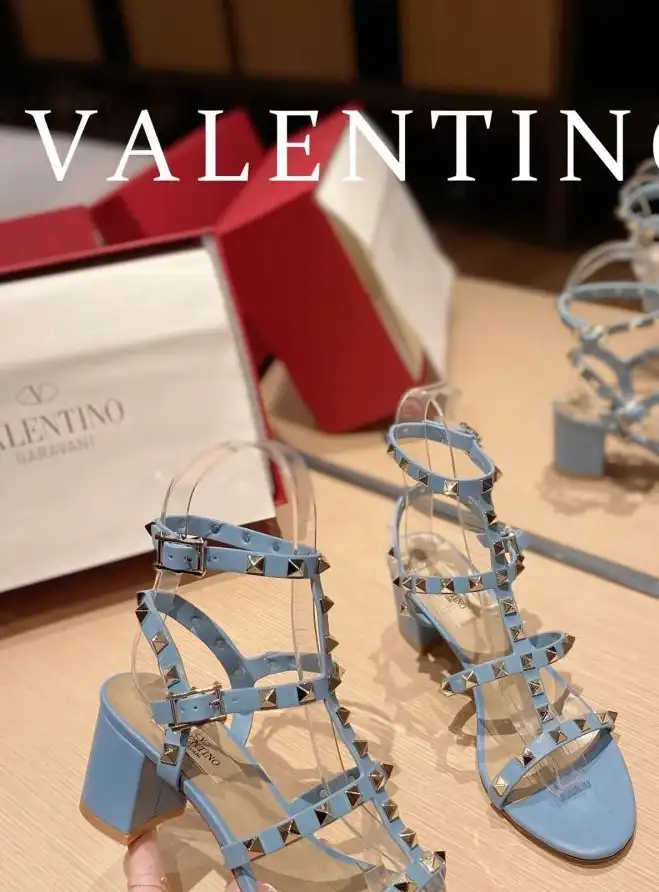 hype Valentino High Heels