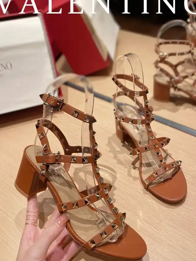 hype Valentino High Heels