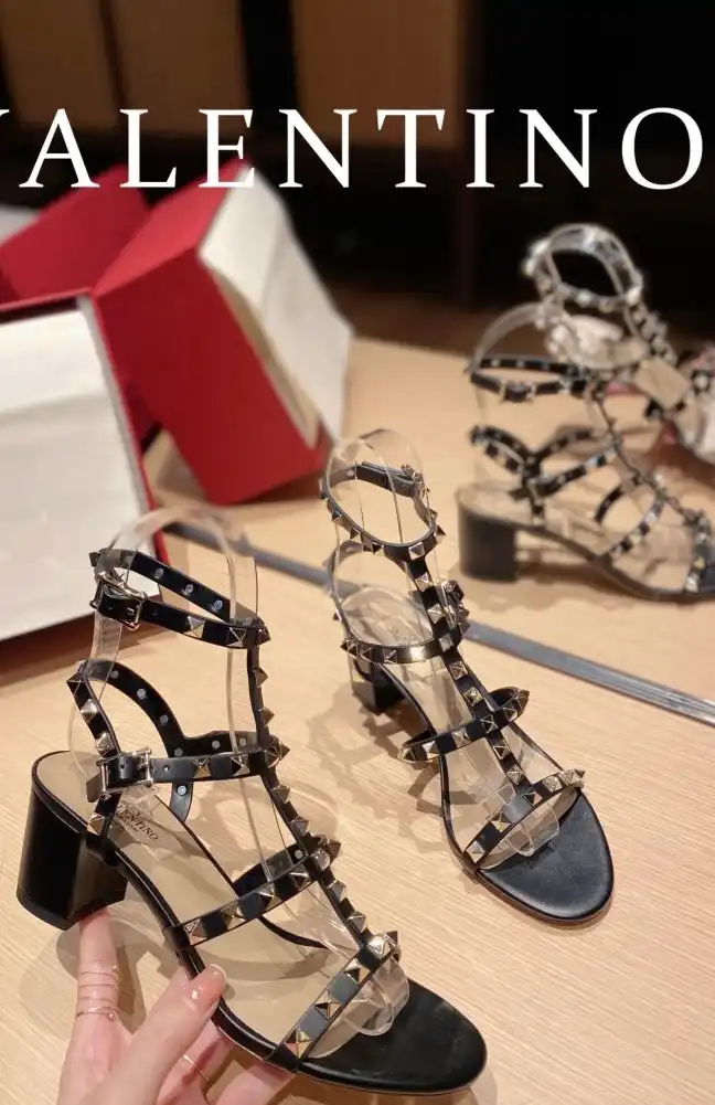 hype Valentino High Heels