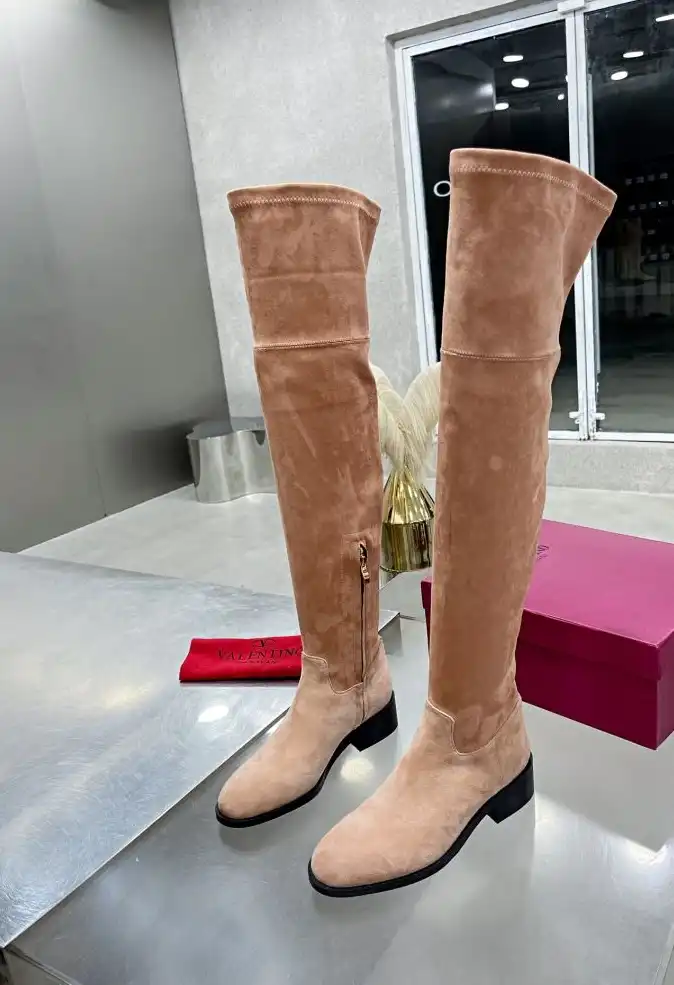 hype Valentino Boots