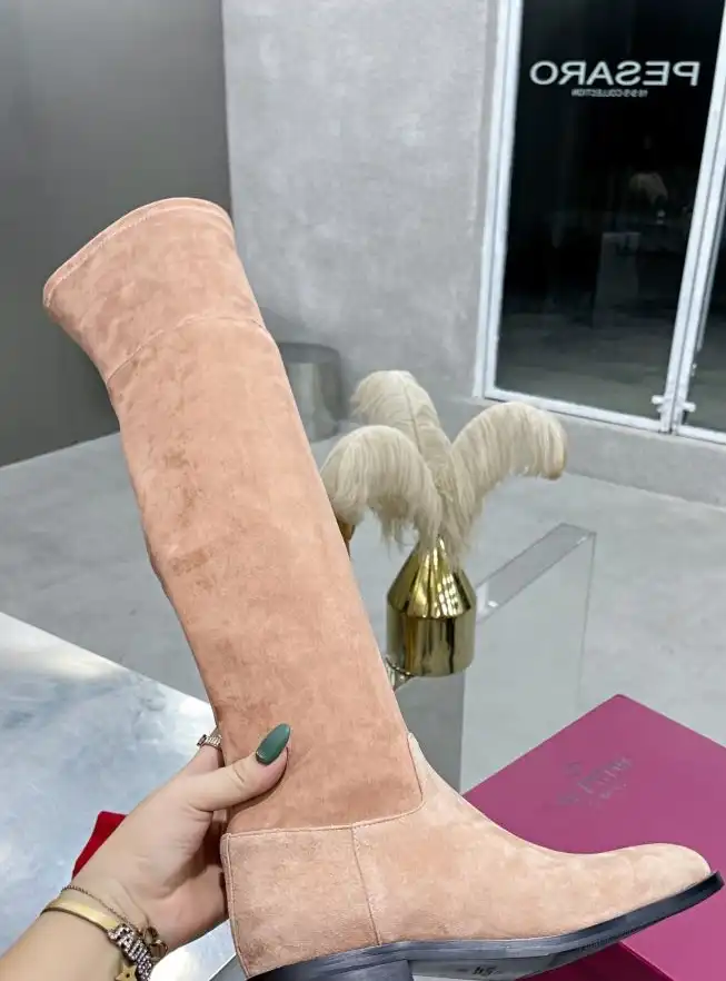 hype Valentino Boots