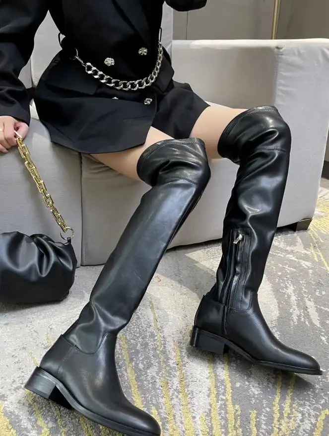 hype Valentino Boots