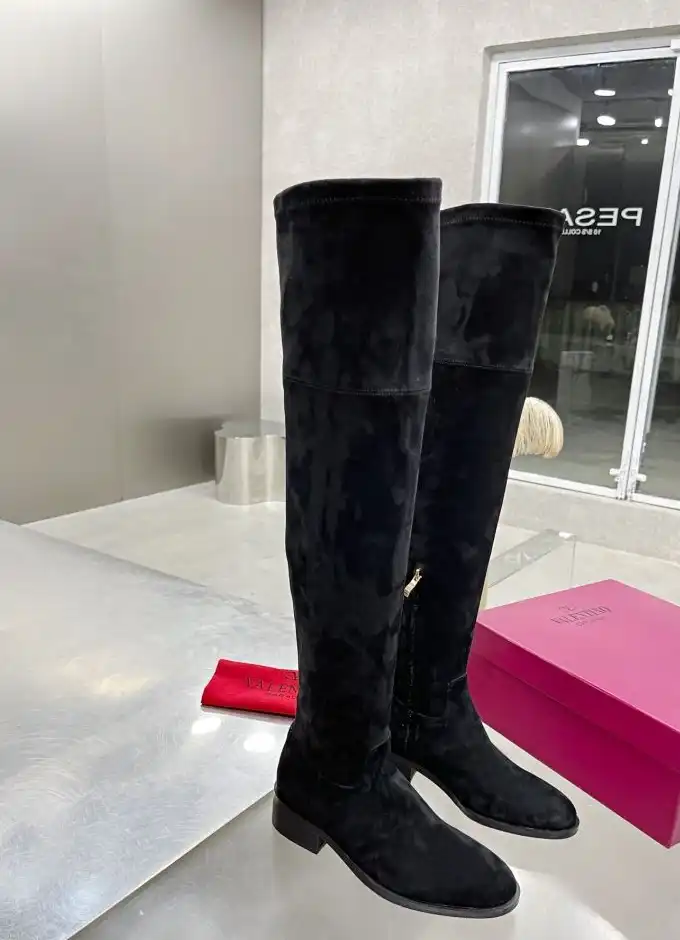 hype Valentino Boots