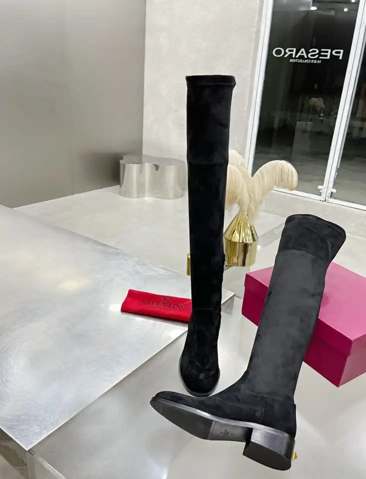 hype Valentino Boots