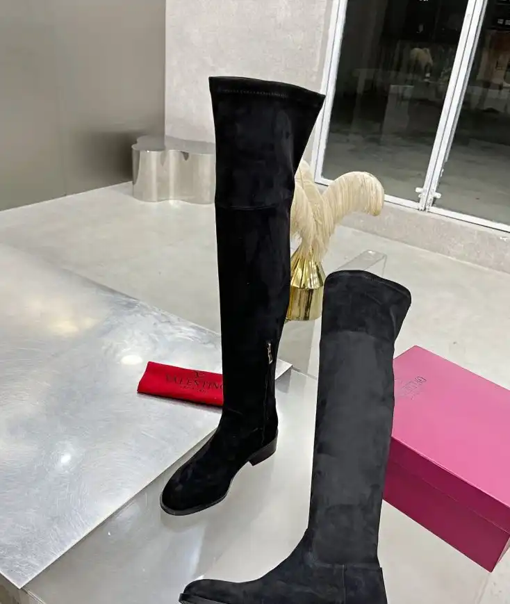 hype Valentino Boots