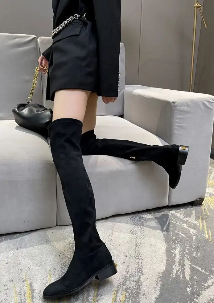 hype Valentino Boots