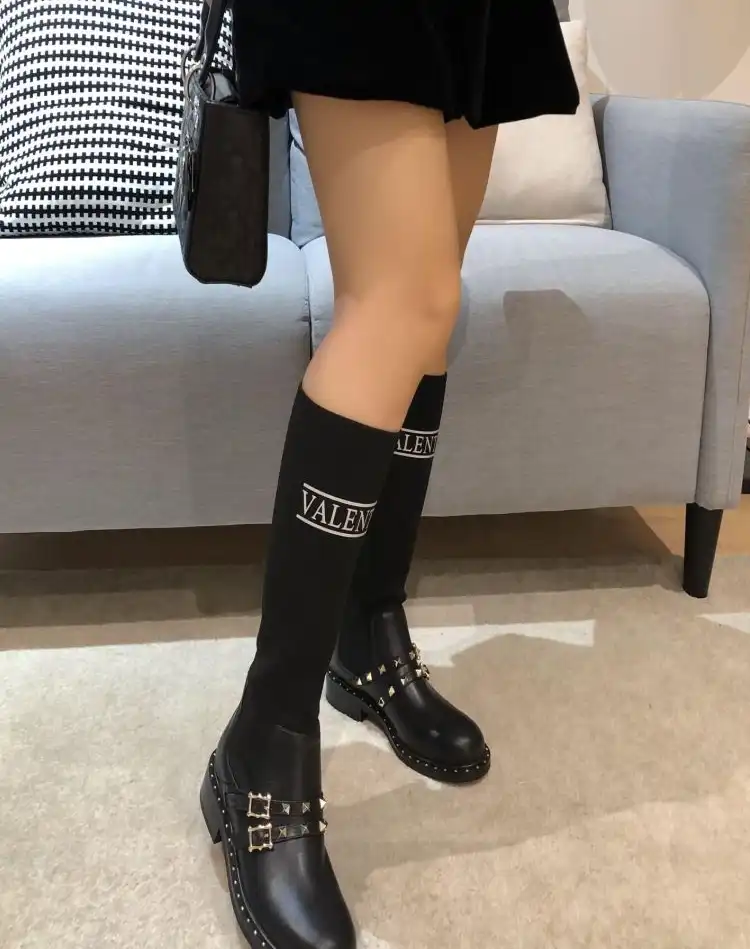 hype Valentino Boots