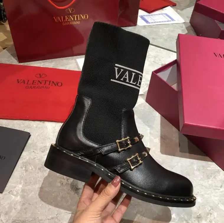 hype Valentino Boots