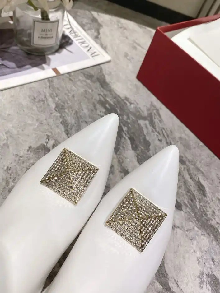 hype Valentino Boots