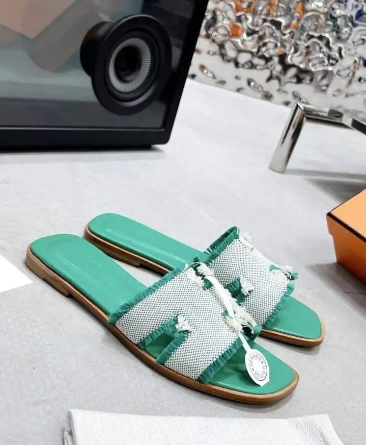 hype Hermes Slippers