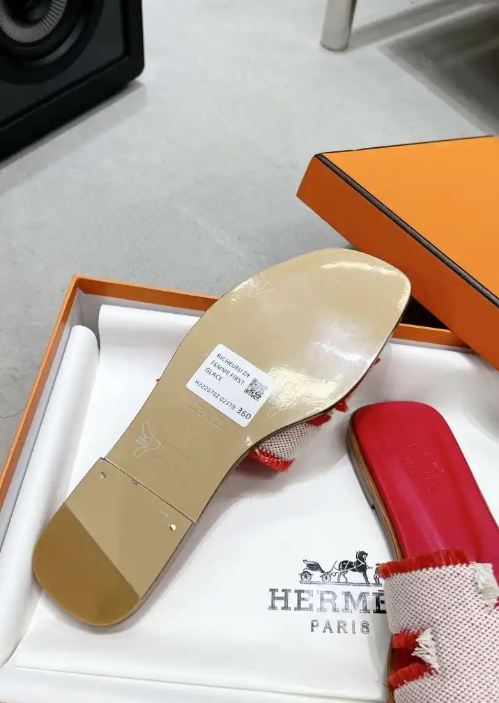 hype Hermes Slippers