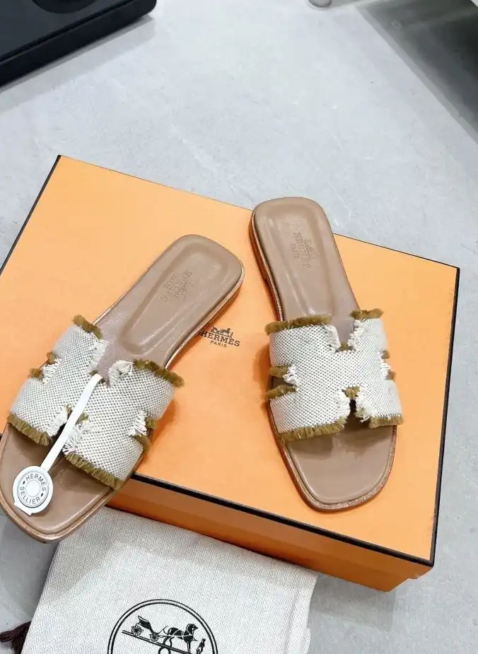 hype Hermes Slippers