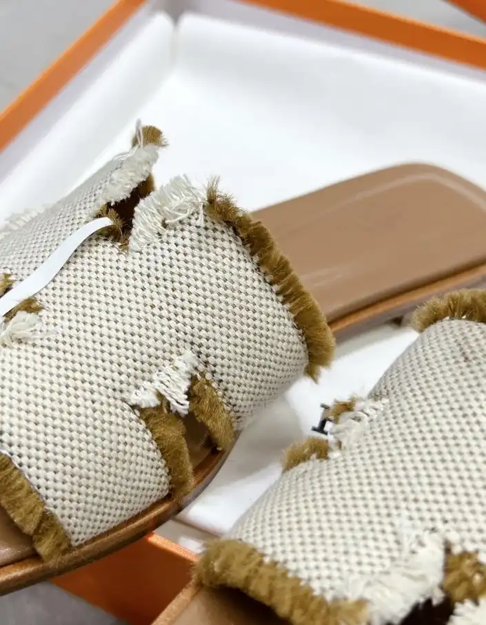 hype Hermes Slippers