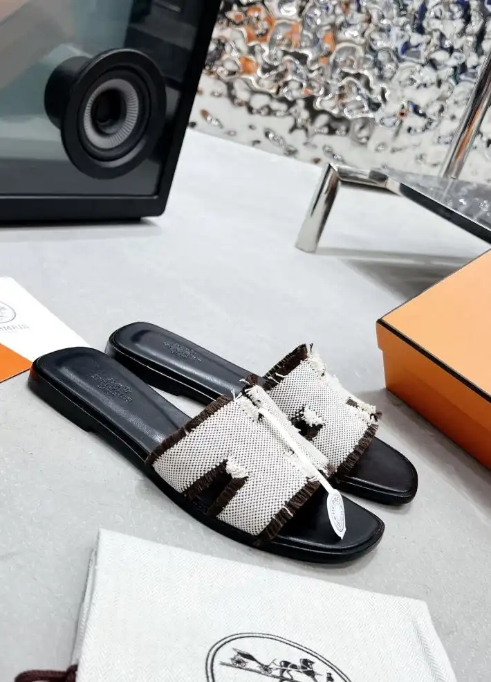 hype Hermes Slippers