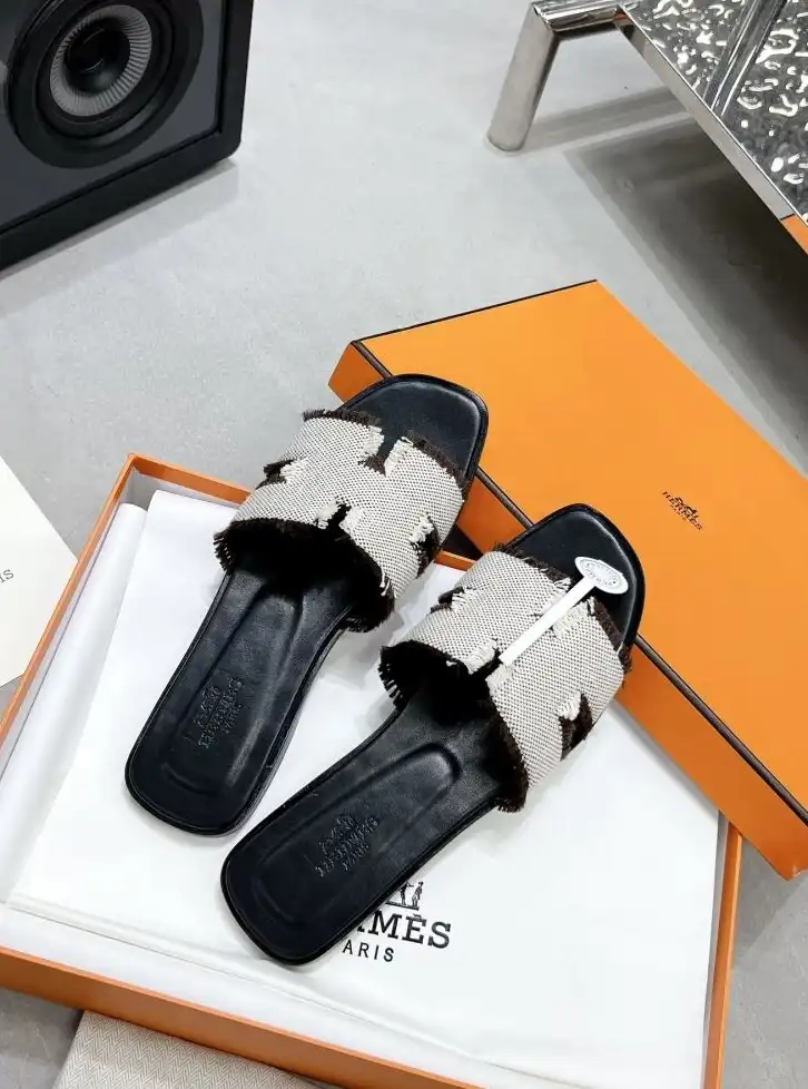 hype Hermes Slippers