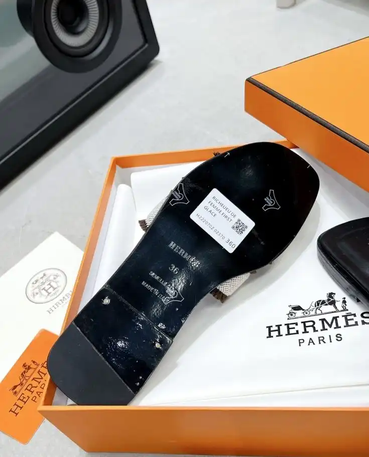 hype Hermes Slippers