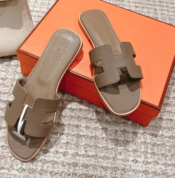 hype Hermes Slippers