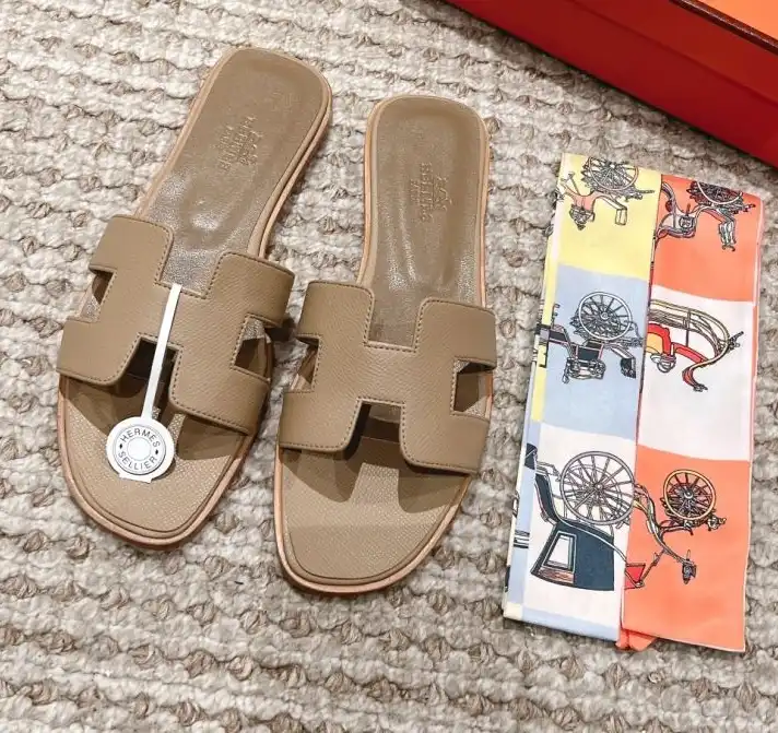 hype Hermes Slippers