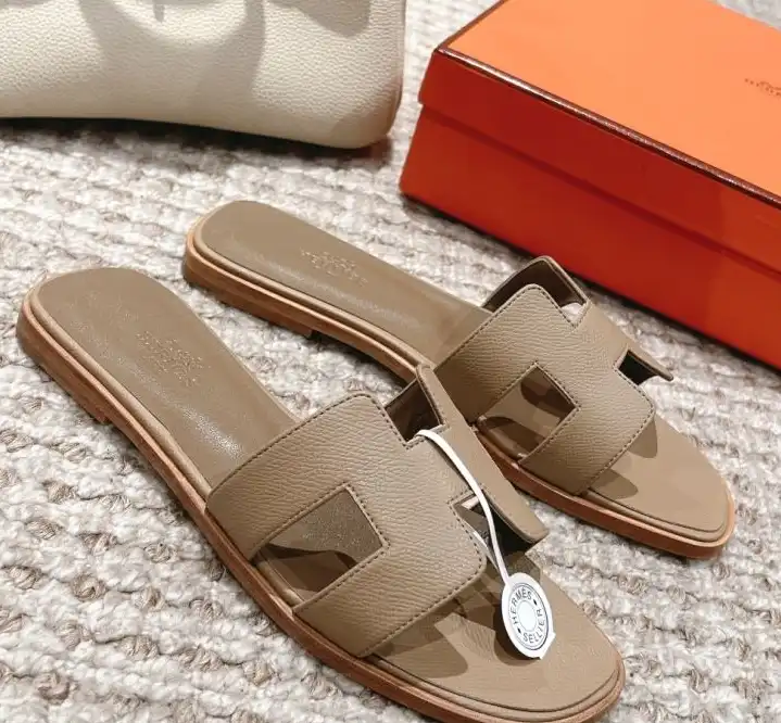 hype Hermes Slippers