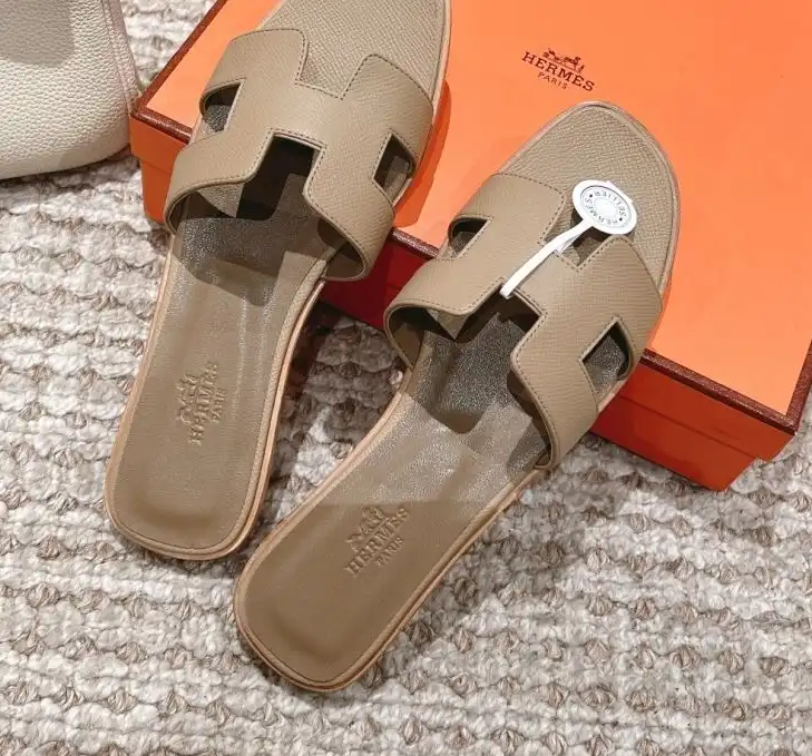 hype Hermes Slippers