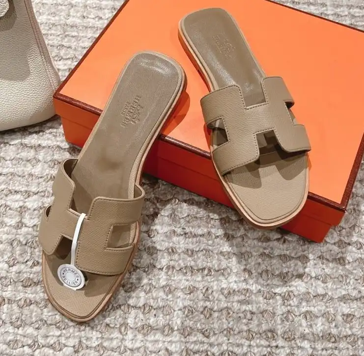 hype Hermes Slippers