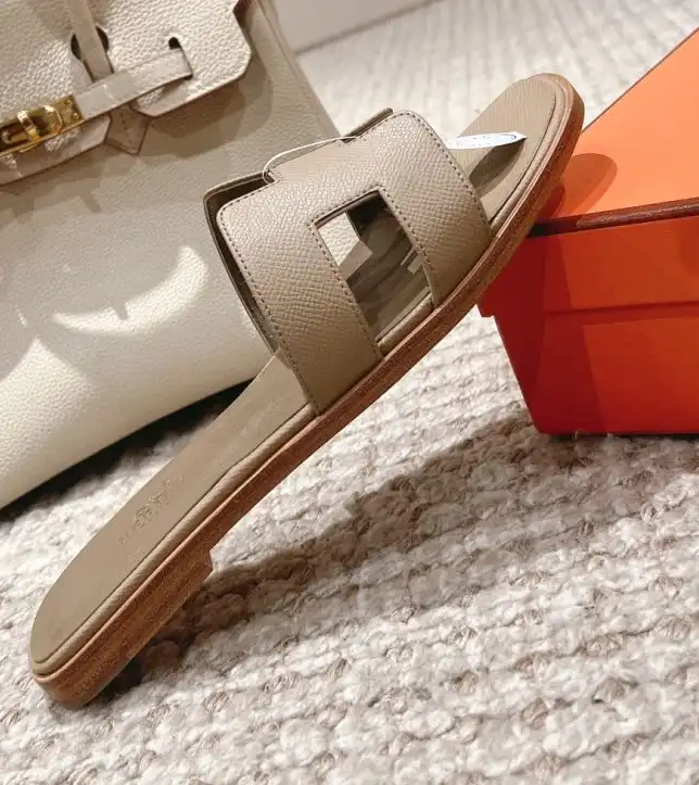 hype Hermes Slippers