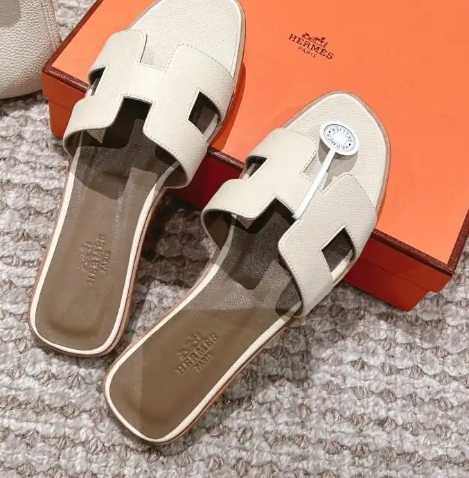 hype Hermes Slippers