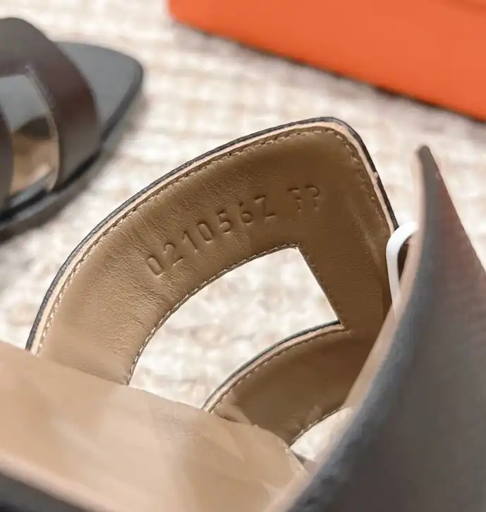 hype Hermes Slippers