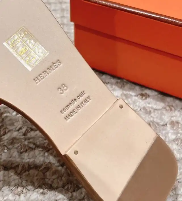 hype Hermes Slippers