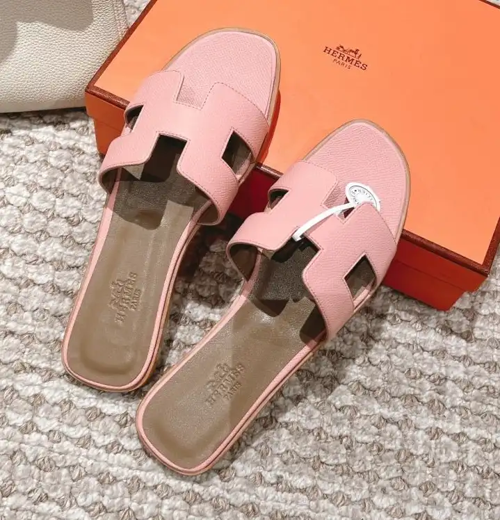 hype Hermes Slippers