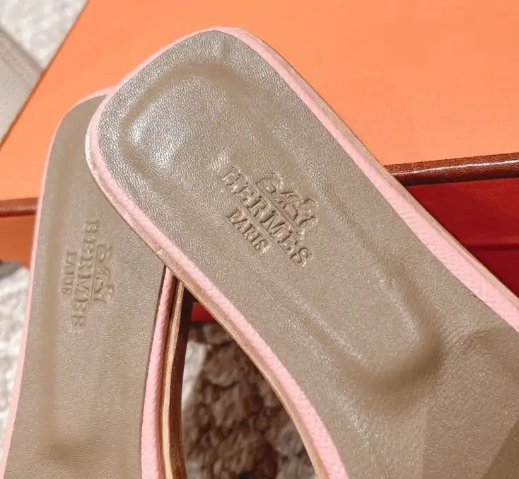 hype Hermes Slippers