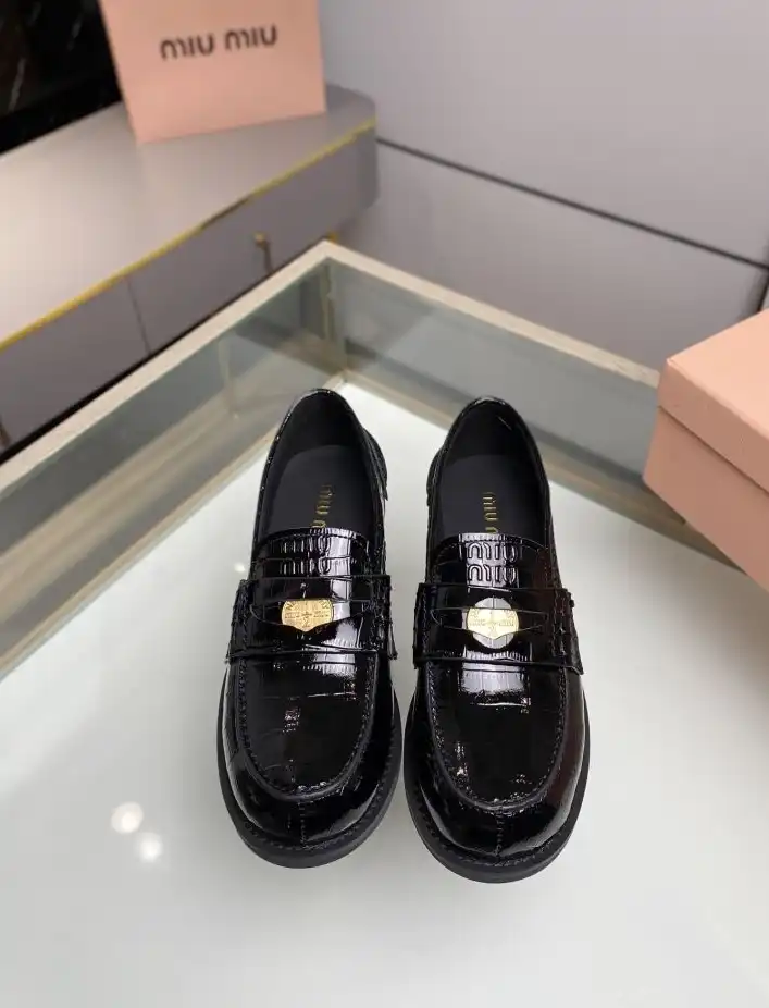 hype Miu Miu Leather Shoes