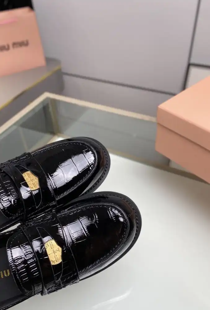 hype Miu Miu Leather Shoes