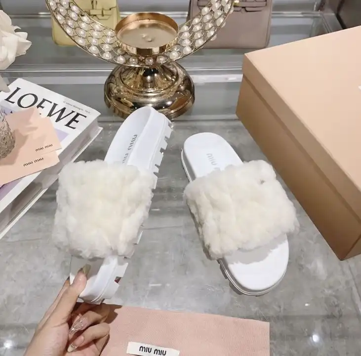 hype Miu Miu Slippers