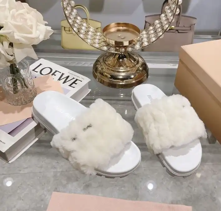 hype Miu Miu Slippers