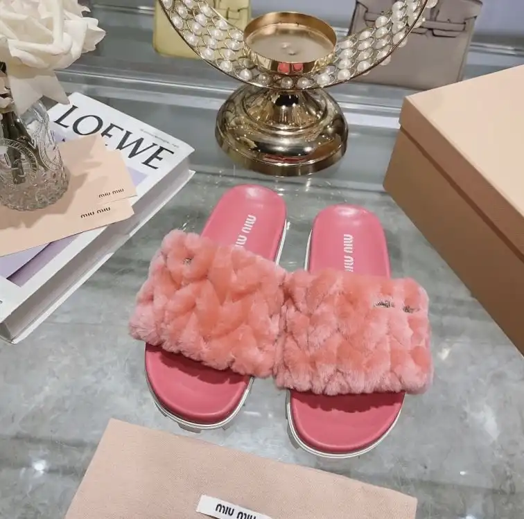 hype Miu Miu Slippers